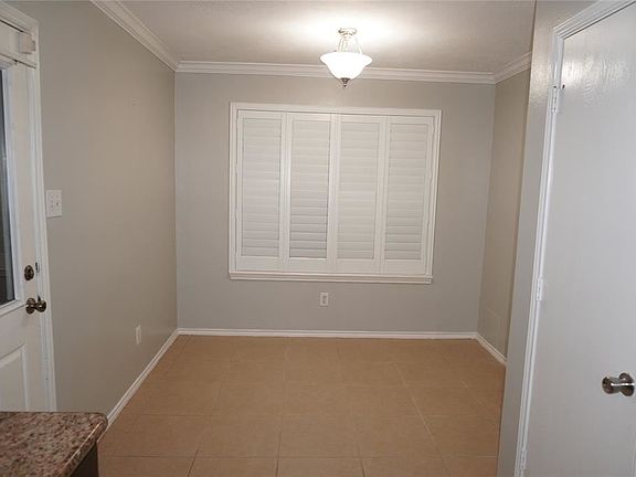 5th image of 14114 Bonham Oaks Ln