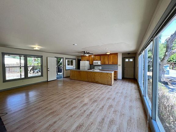 5th image of 14700 Orchard Ln