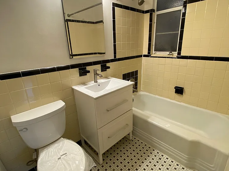 2500 Q St NW #528 — Photo 7