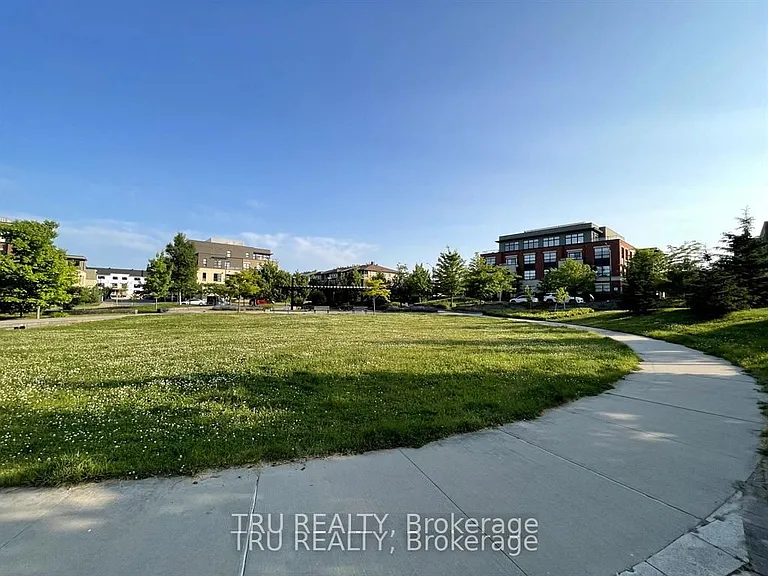 122 Lindenshade Dr #19 — Photo 29