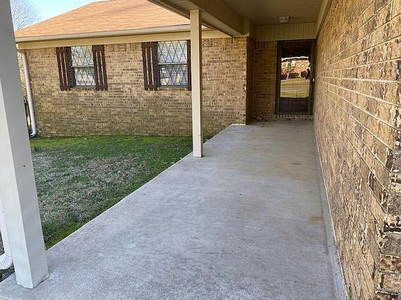 2nd image of 1008 Pine Forest Dr