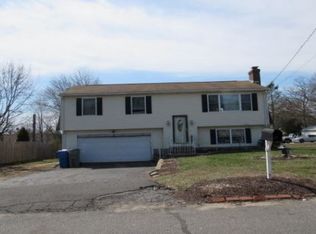 40 Eaton Rd, Bristol, CT 06010