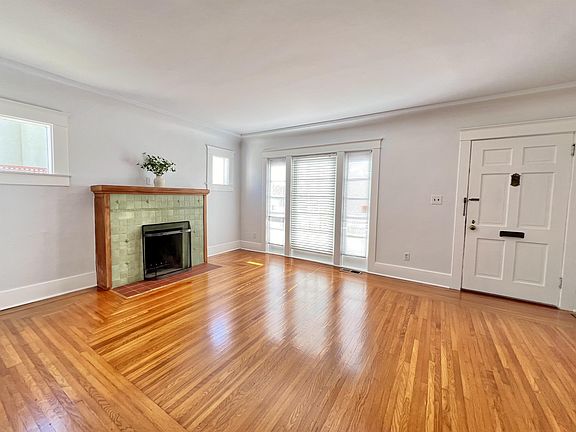 3rd image of 3521 Bancroft St