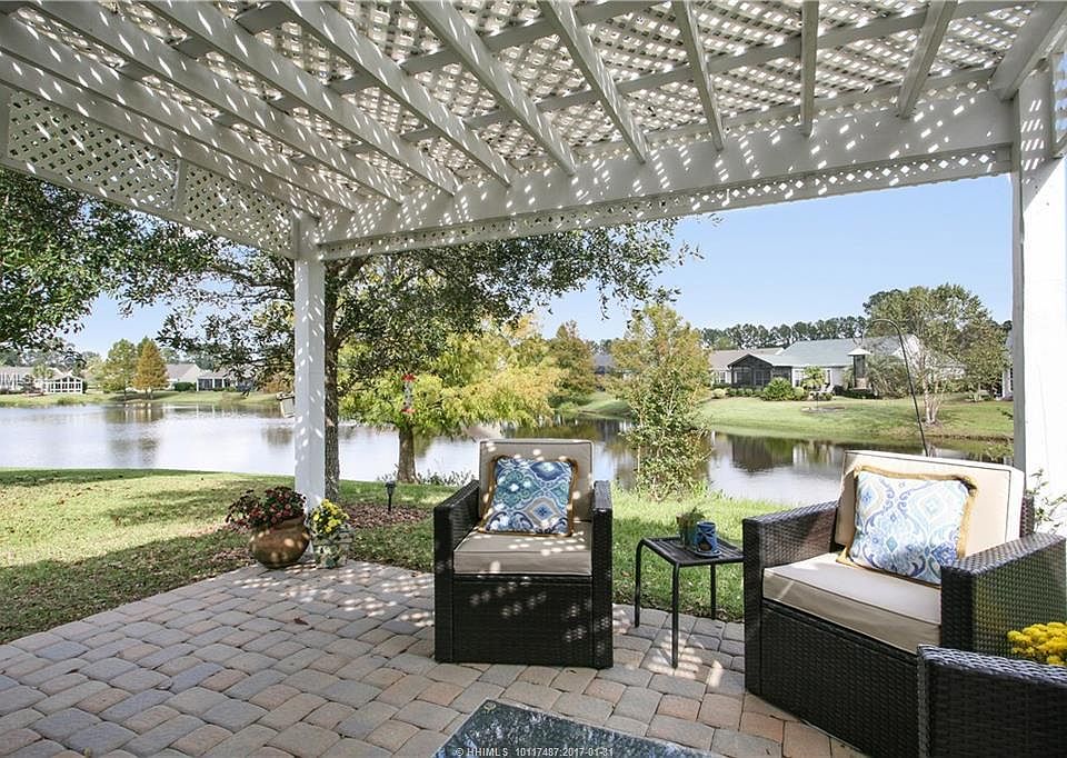 relax and enjoy the outside 