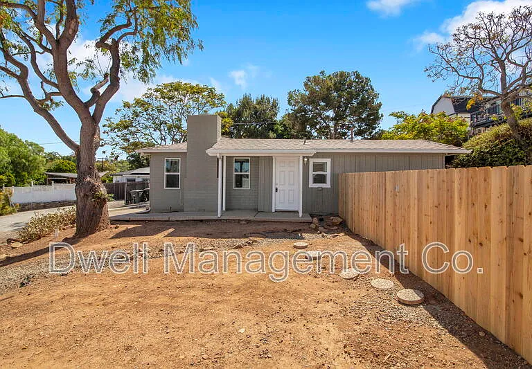 9105 Rosedale Dr — Photo 2