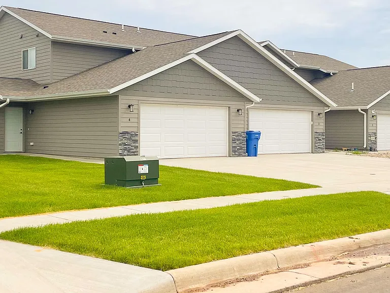 110 Tanner Ct — Photo 35