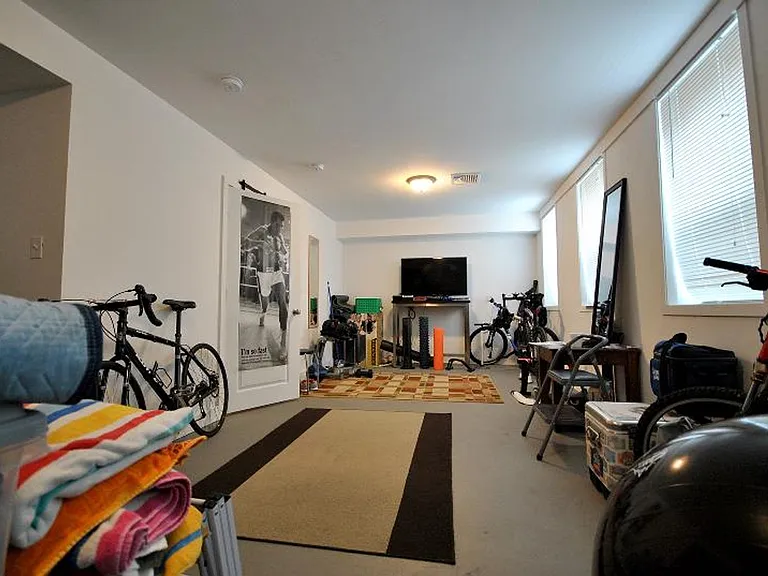 2 Larose Pl #1 — Photo 10