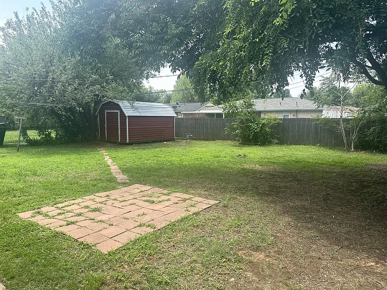 4800 Lisa Ln — Photo 29