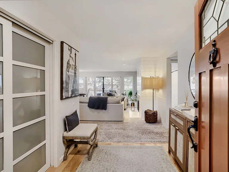 17444 NE 40th Pl — Photo 3