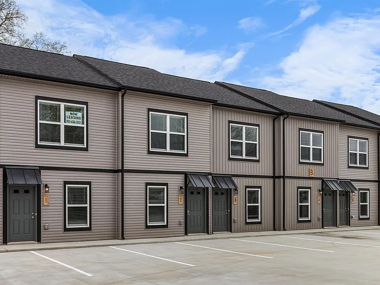 202 Burch Rd #B-4 — Photo 6
