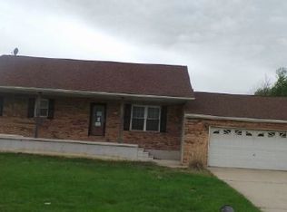 11 Perigen Ln, Granite City, IL 62040