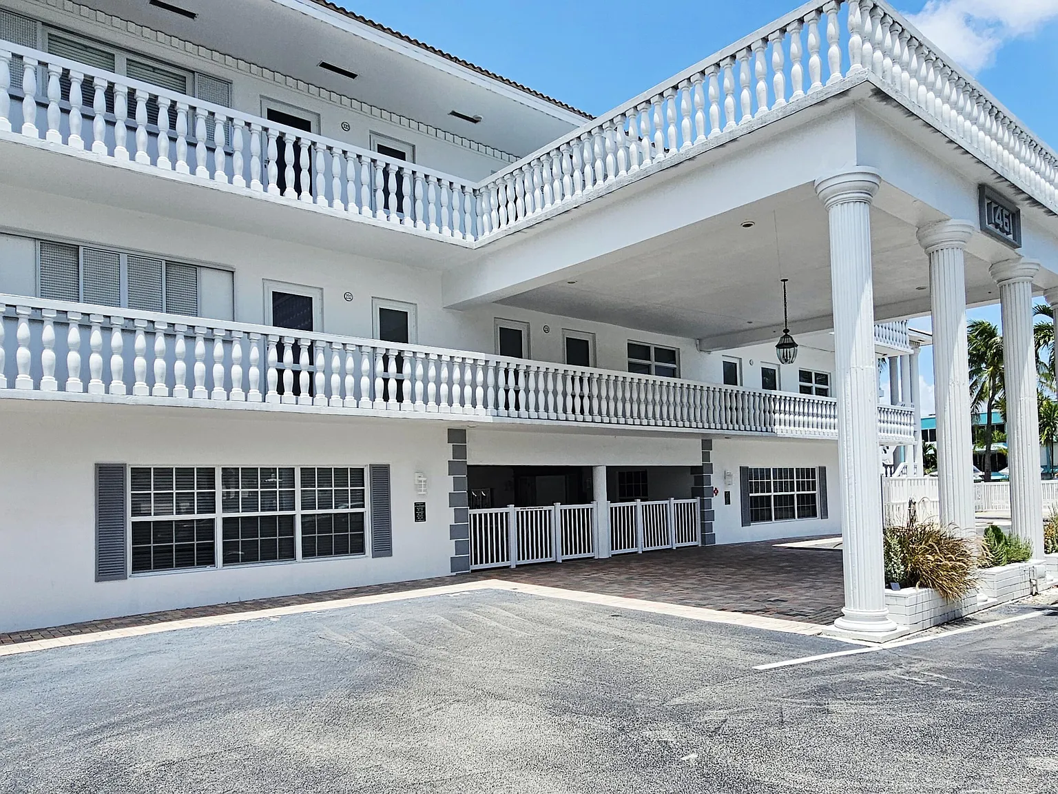 1 bed, 1.5 bath, 750 sqft, $1,850 — Photo 3