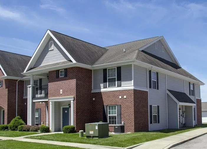 Somerset Place Apartments — Photo 11