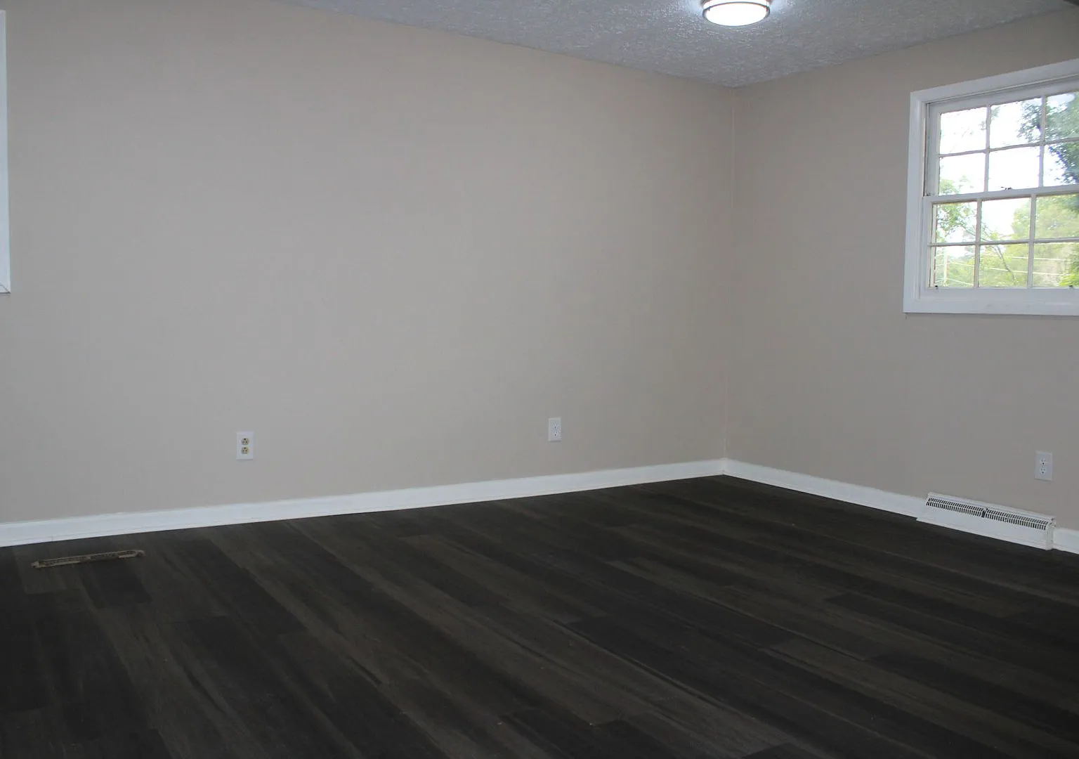 Remodeled 4 Bedroom 2 Bath Home Aiken — Photo 3
