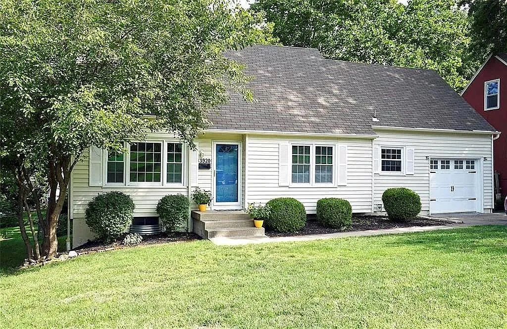3 bed, 1400 sqft, $2,495 — Photo 1
