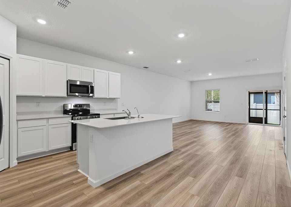 1st image of 3989 Mid Century St #1