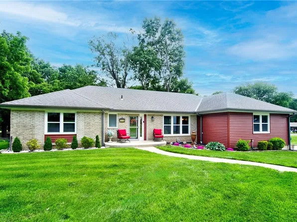 12108 Oak Ridge Rd, Independence, MO 64052