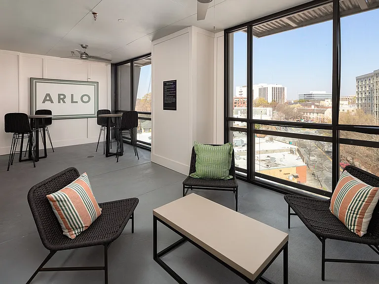 Arlo Decatur Apartments — Photo 42