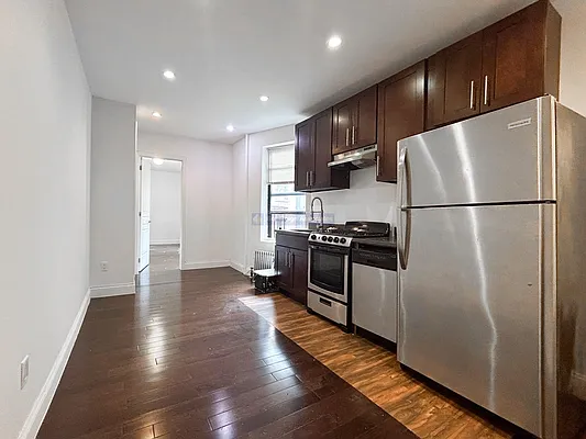 Rented by Sovereign Associates | media 12