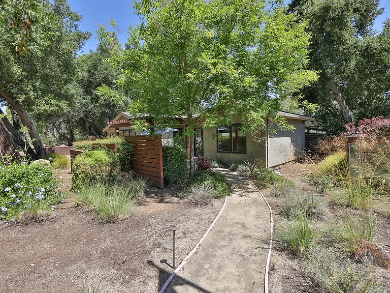 1705 Granger Ave — Photo 6