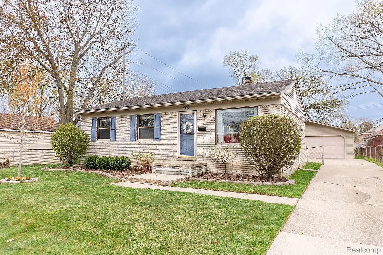 509 W Parker Ave photo 1