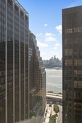 1st image of 75 Wall St APT 24O