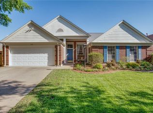 533 Newberry St, Grand Prairie, TX 75052