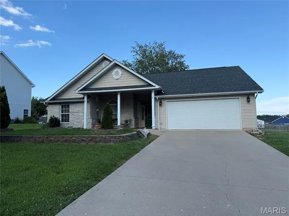 10180 Summerfield Dr, Rolla, MO 65401