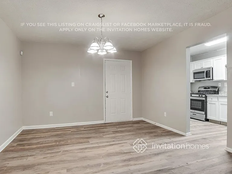 1728 W Austin Rd — Photo 6