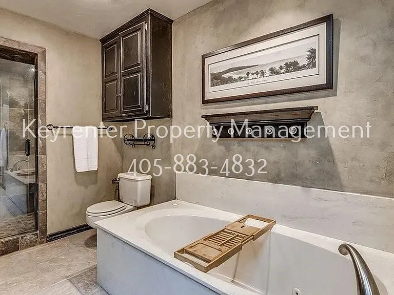 1408 Fox View Ct — Photo 18
