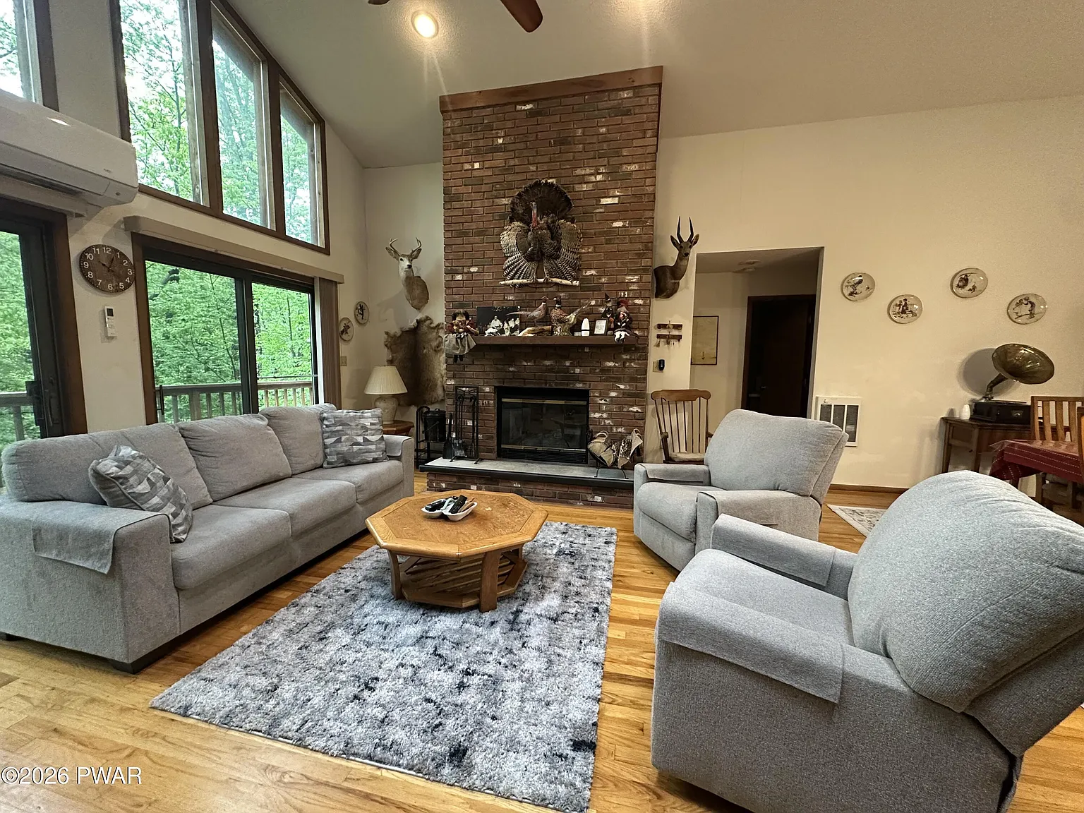 3 bed, 2.0 bath, 1548 sqft, $3,500 — Photo 4