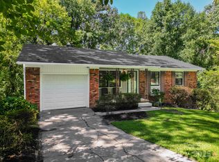 13 Botany View Ct, Asheville, NC 28805