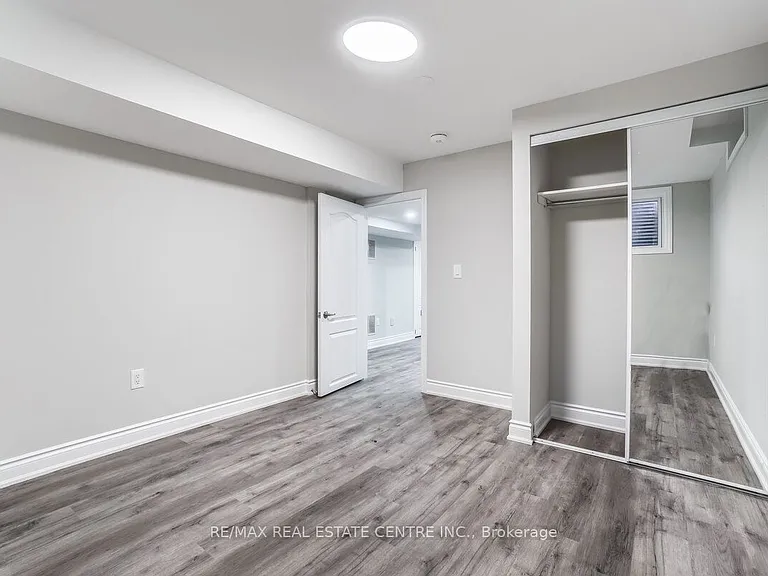180 Giddings Cres #BASEMEN — Photo 10