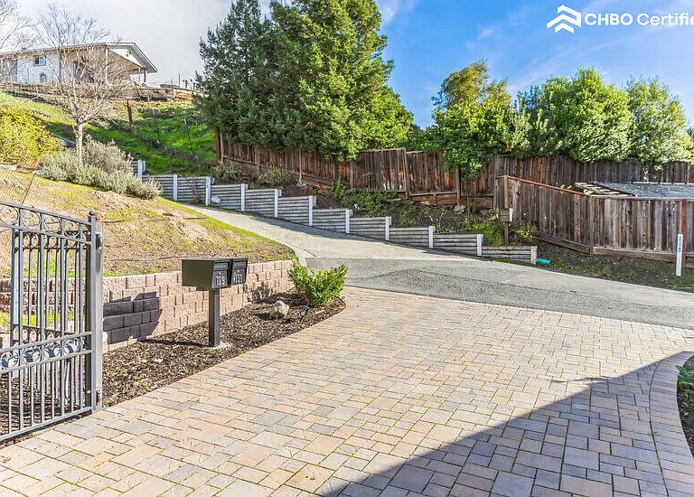 129 Brodia Way — Photo 39