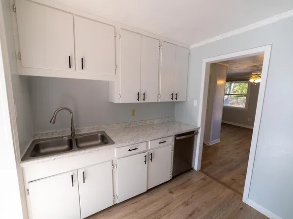 102 Dalin Ct, Lexington, SC 29072