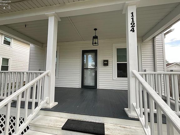 5th image of 1124 White Ave