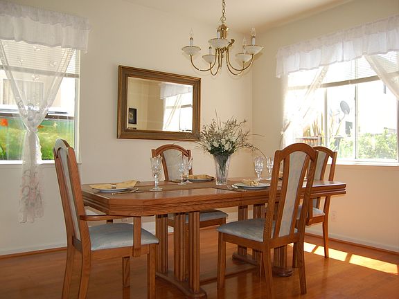 9 ft high formal dining room