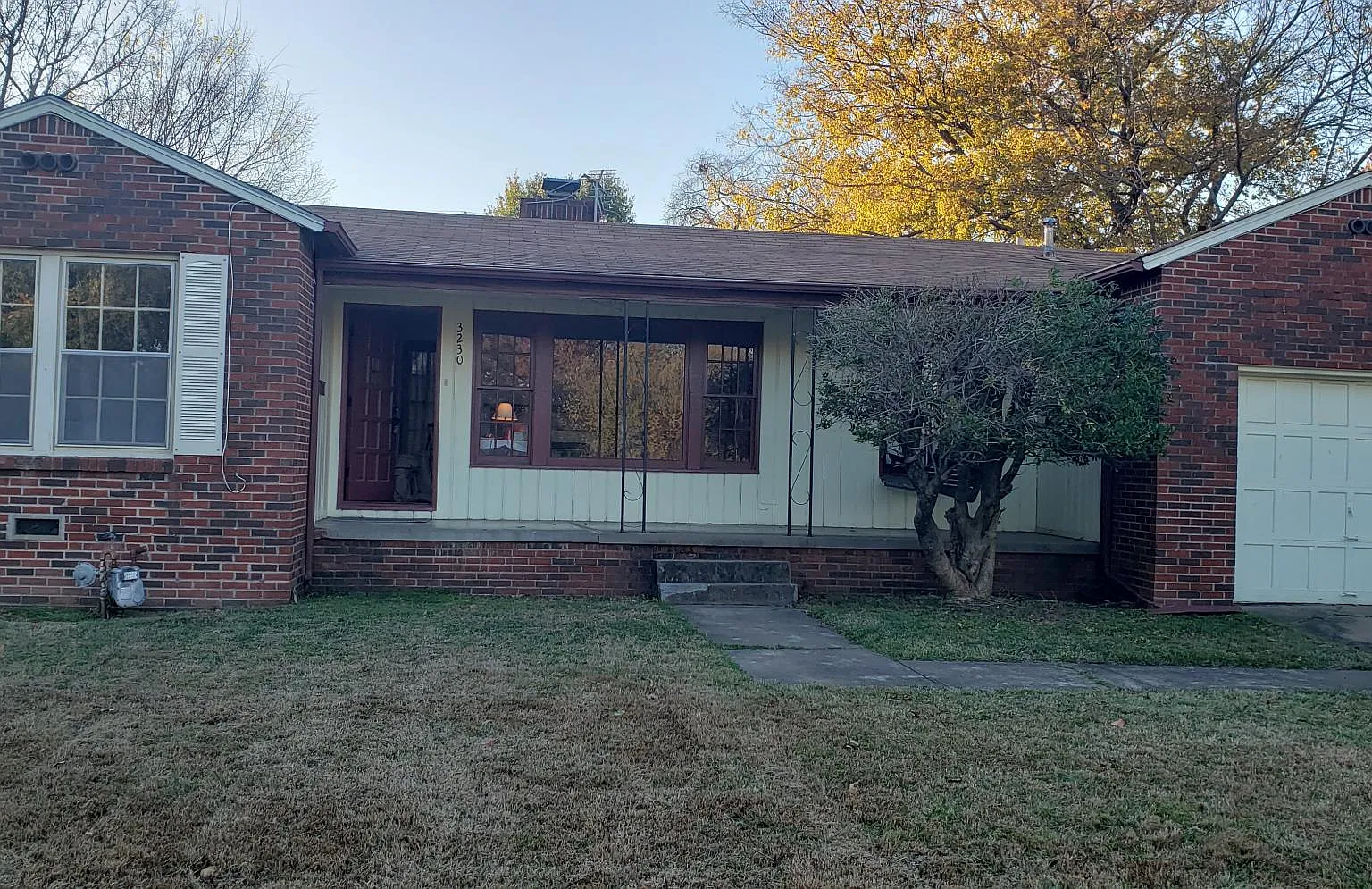 2 bed, 1100 sqft, $1,300 — Photo 1