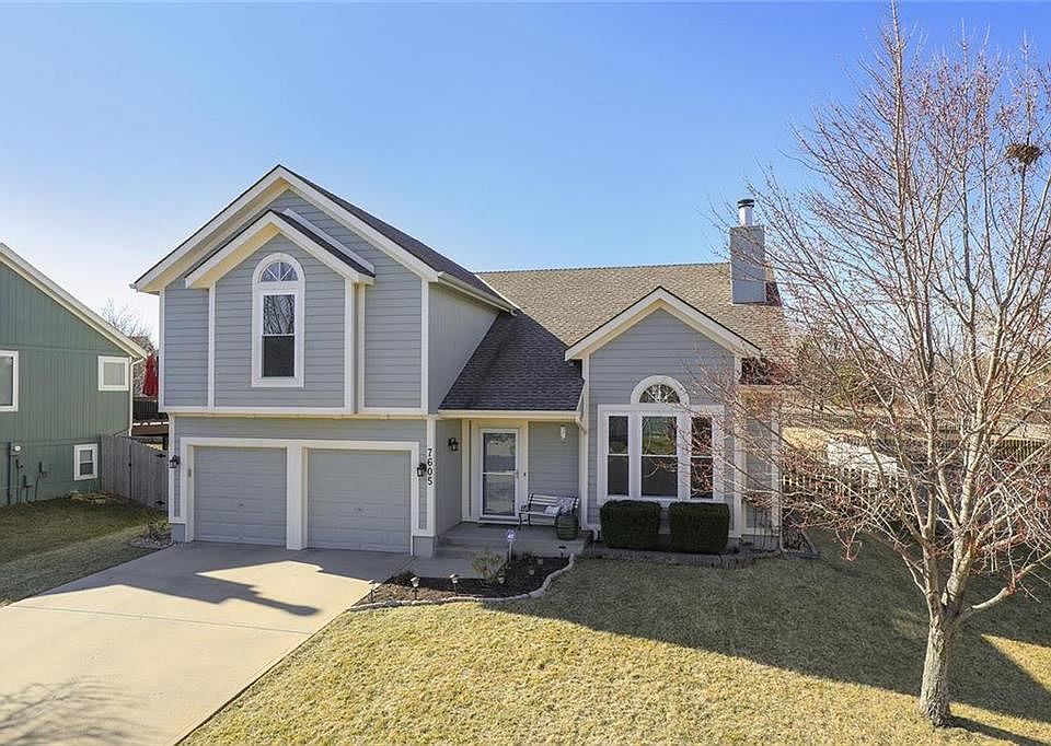 1st image of 7605 W 156th Pl