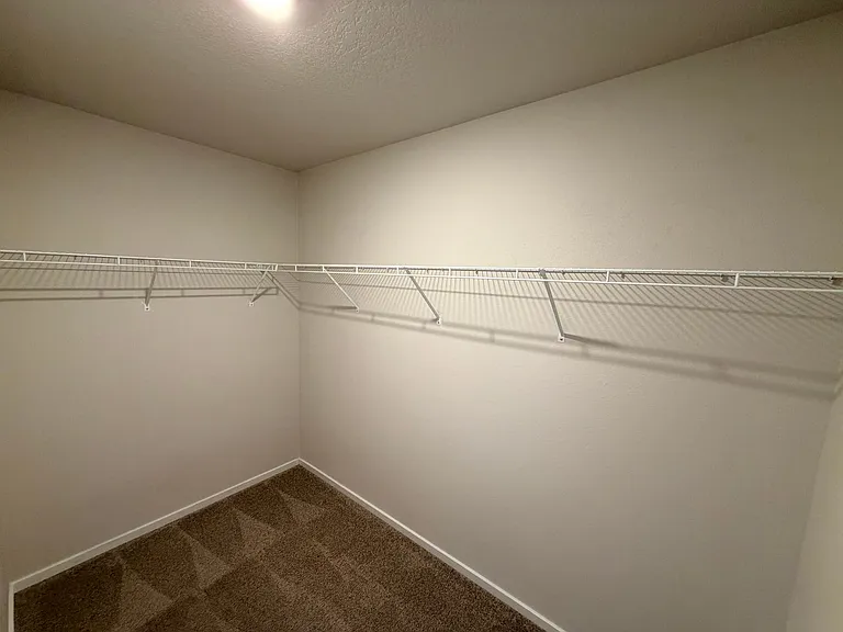 462 Greencrest St NE — Photo 9