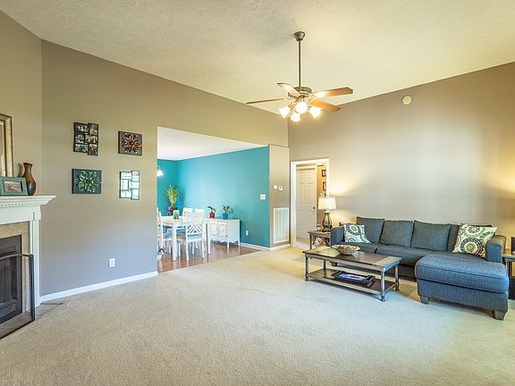 3rd image of 7214 Bushnell Ln
