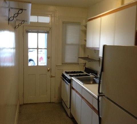 5th image of 2103 Mount Vernon Ave APT 1