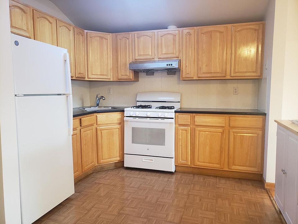 1st image of 4323 215th St