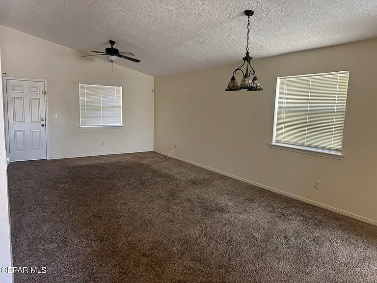 11205 Whitey Ford St — Photo 4
