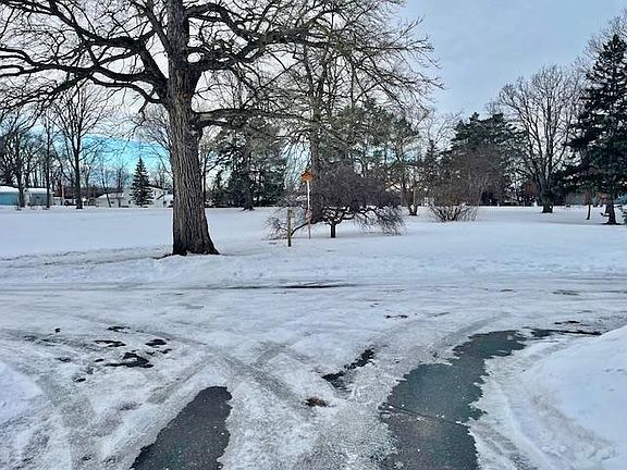 4th image of 36447 Round Lake Loop