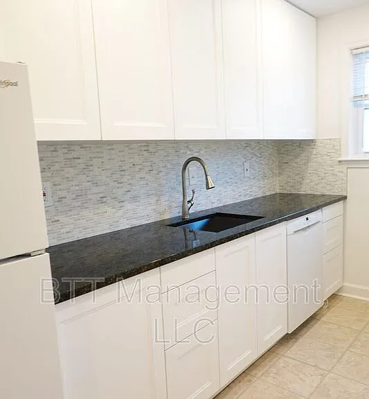 8802 Plymouth St #6 — Photo 13