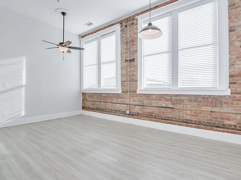 164 N Louisville St #2 — Photo 23