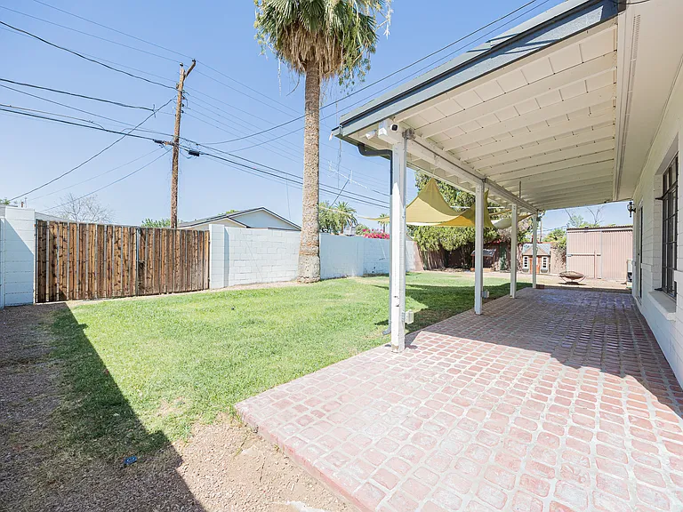 1838 E Hazelwood St — Photo 29