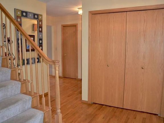 5th image of 4703 Trail Wood Cir N