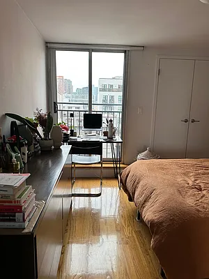 Rented by FLATS & PADS LLC | media 8